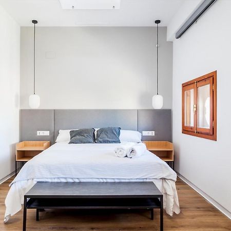 Puerto Beach Suites Валенсия Экстерьер фото