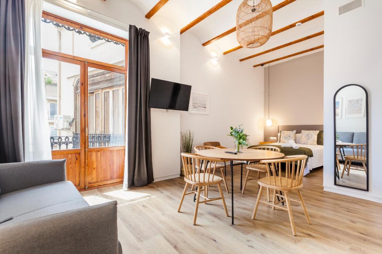 Puerto Beach Suites Валенсия Экстерьер фото