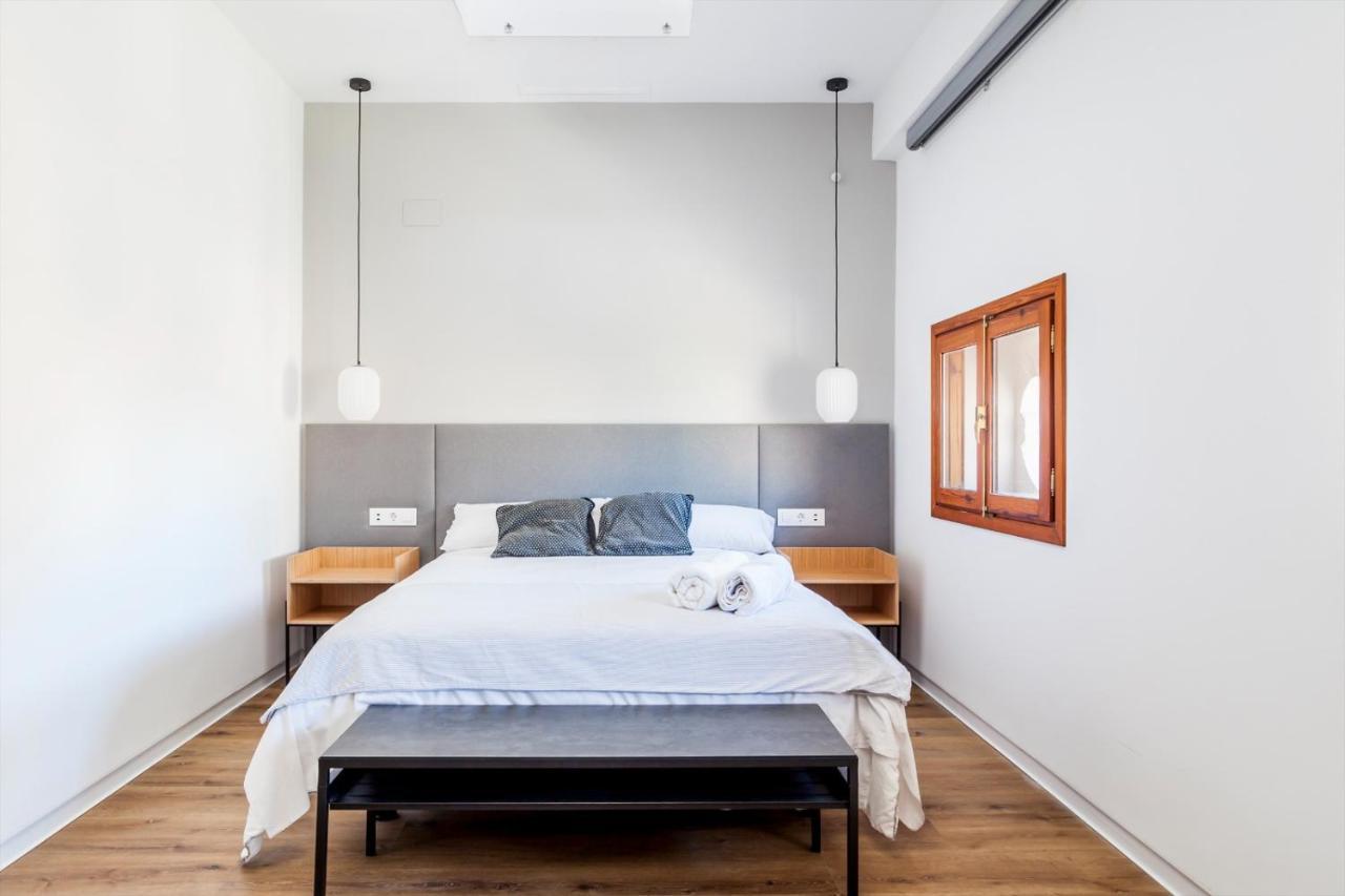 Puerto Beach Suites Валенсия Экстерьер фото