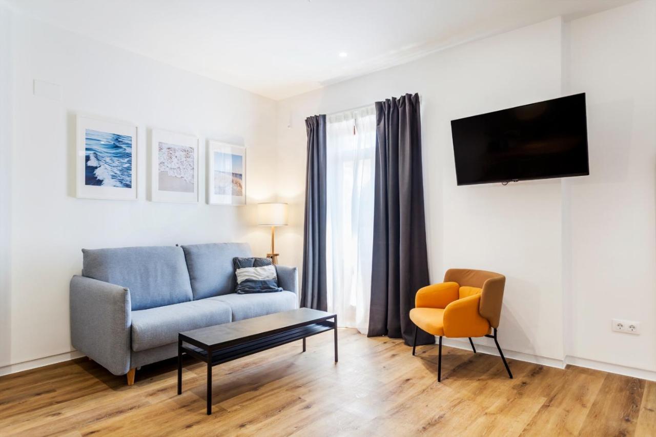 Puerto Beach Suites Валенсия Экстерьер фото