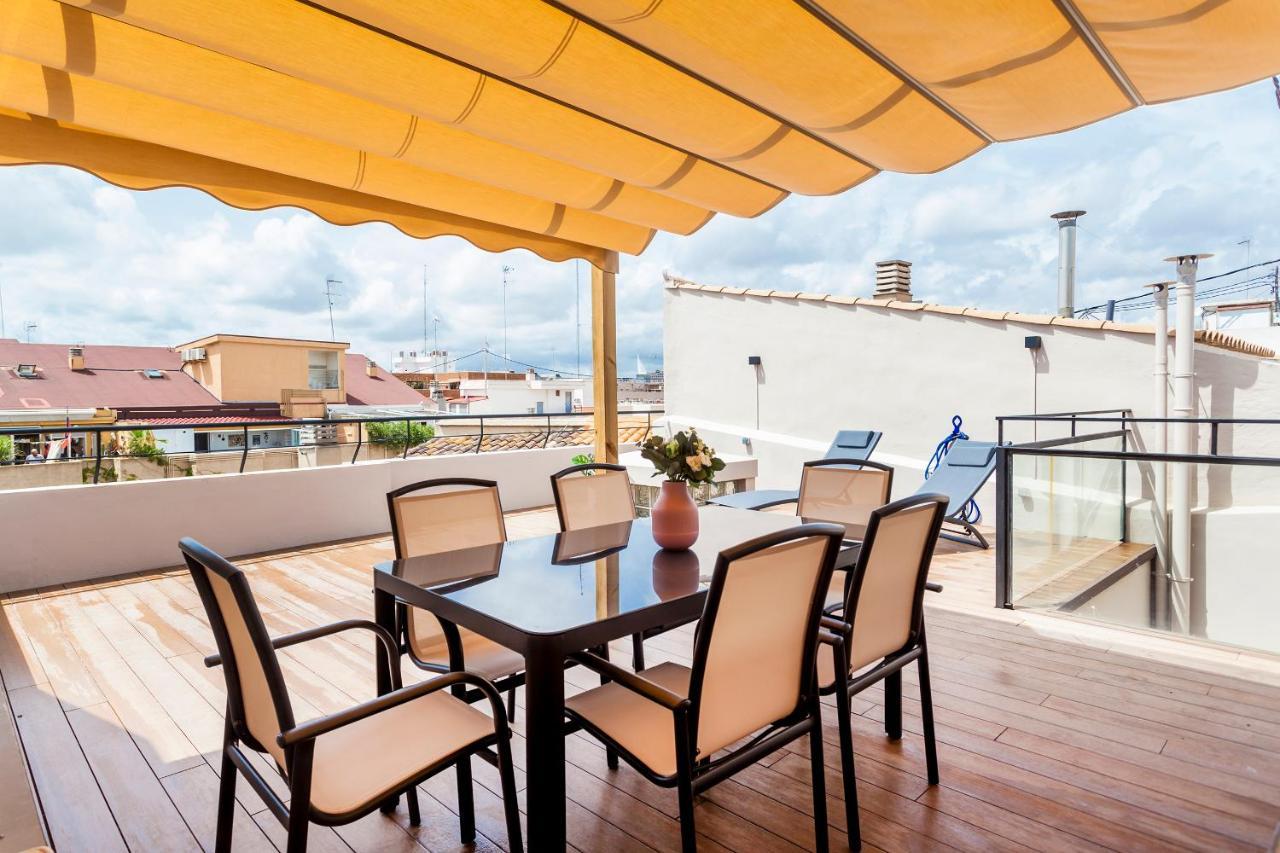 Puerto Beach Suites Валенсия Экстерьер фото