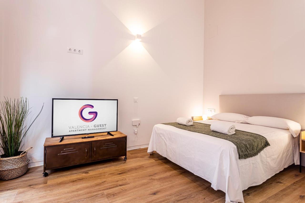 Puerto Beach Suites Валенсия Экстерьер фото