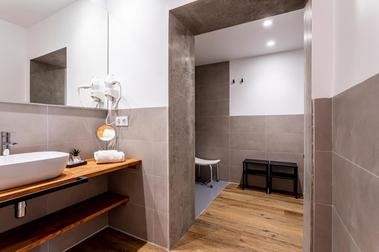 Puerto Beach Suites Валенсия Экстерьер фото