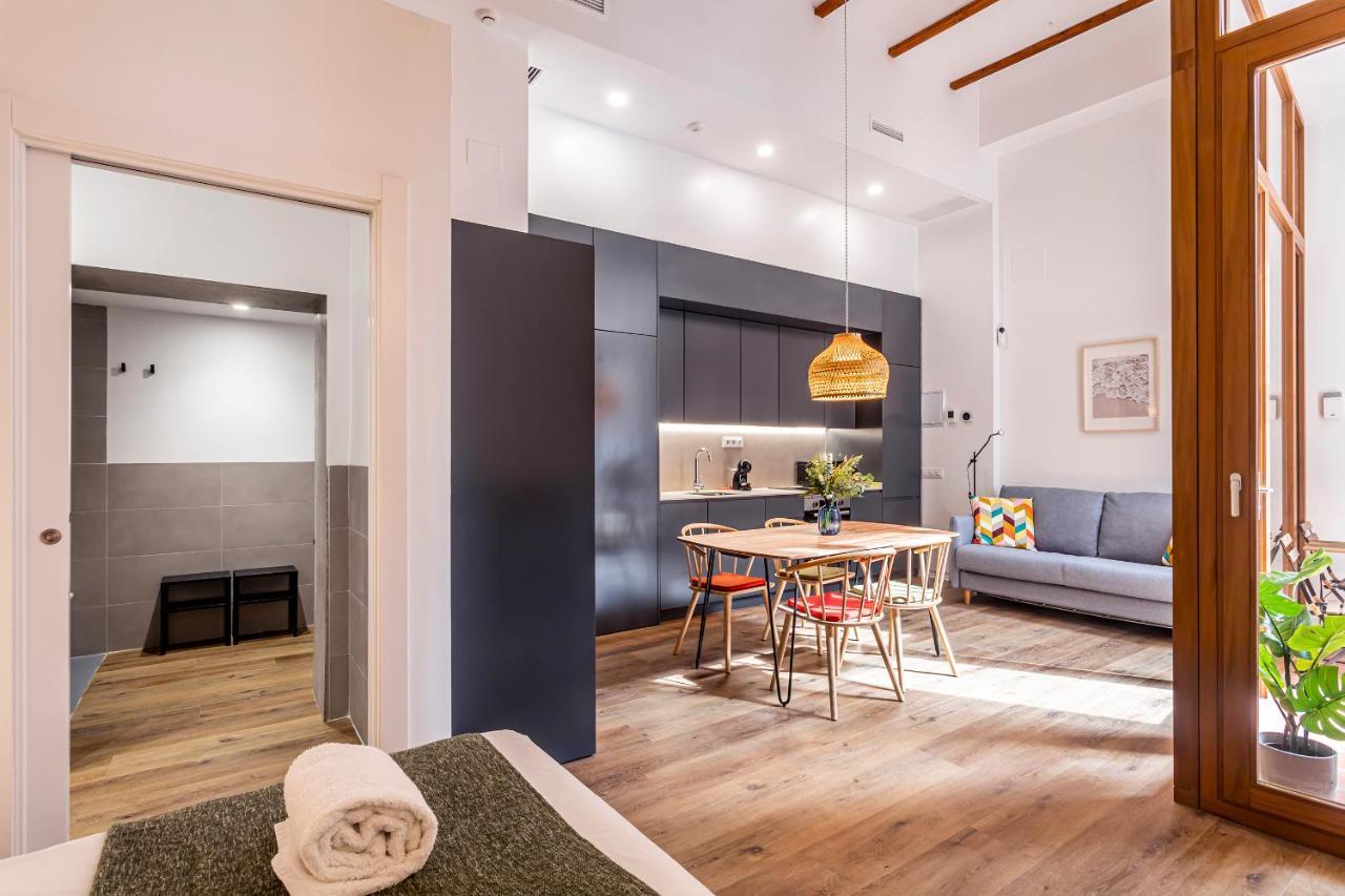 Puerto Beach Suites Валенсия Экстерьер фото