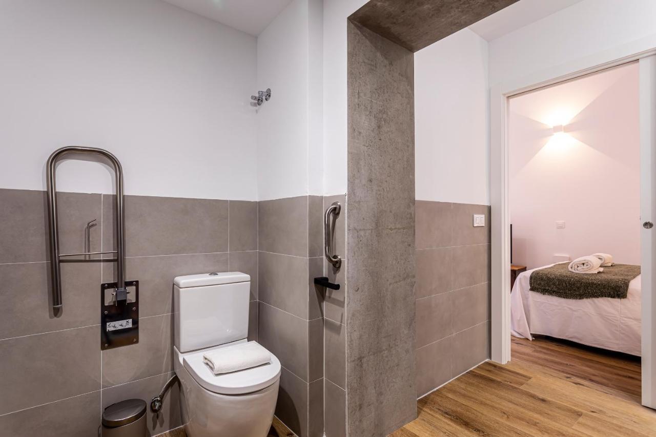 Puerto Beach Suites Валенсия Экстерьер фото